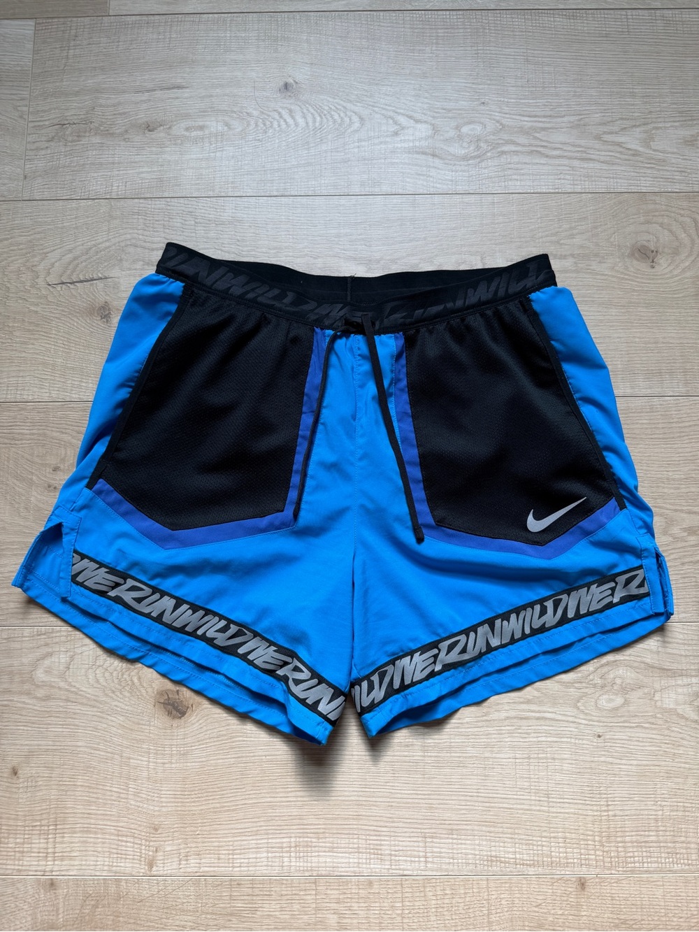Nike Men's Flex Stride Wild Run 5" Running Shorts CJ5829-424 | Small | Like New